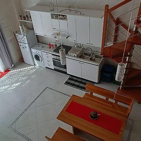 Casa Vacanza Raggio Di Sole 지오비나조 외부 사진