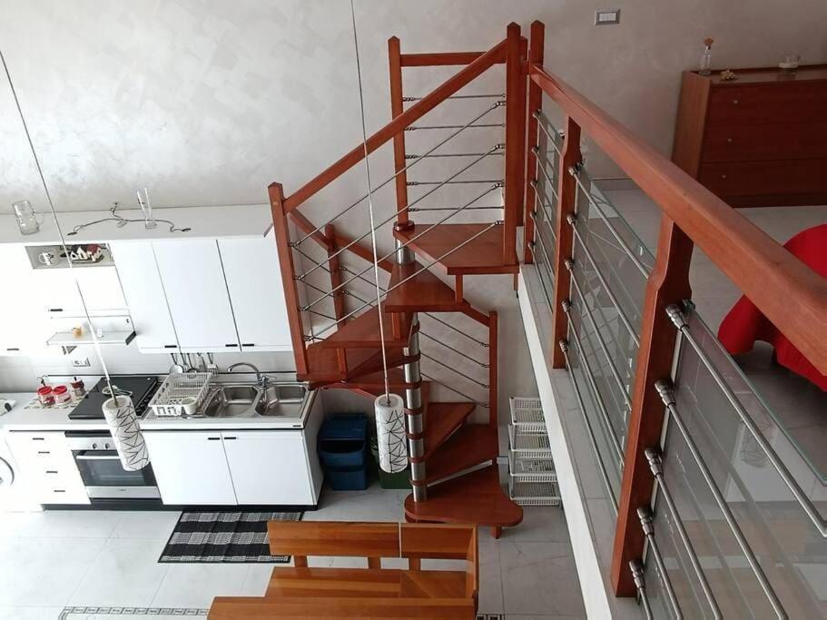 Casa Vacanza Raggio Di Sole 지오비나조 외부 사진