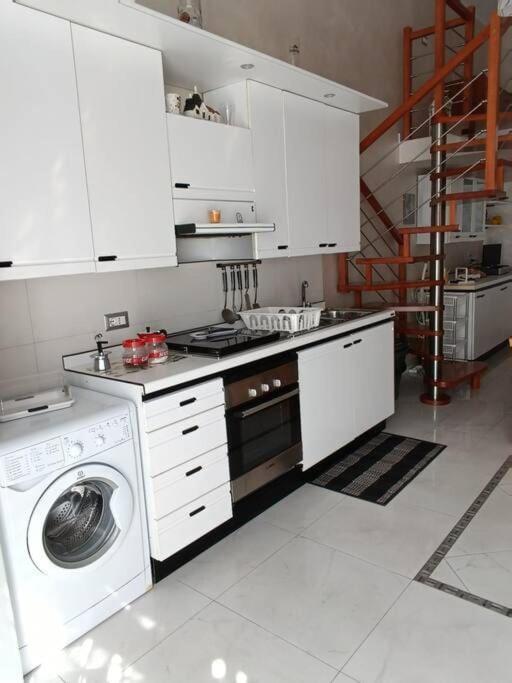 Casa Vacanza Raggio Di Sole 지오비나조 외부 사진