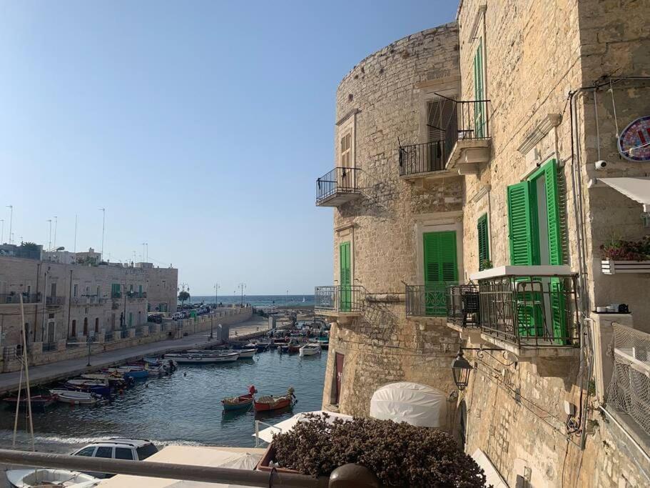 Casa Vacanza Raggio Di Sole 지오비나조 외부 사진