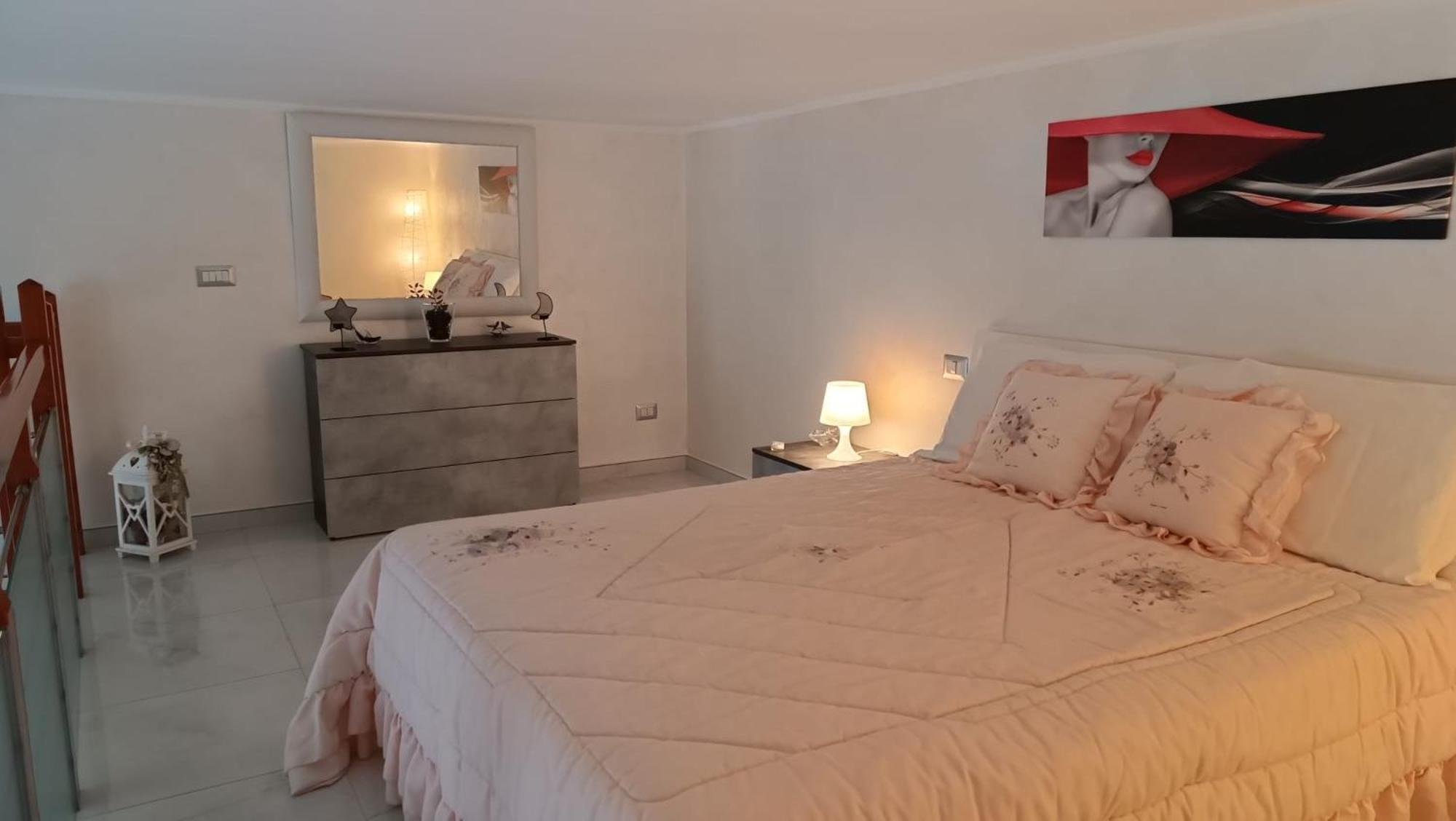 Casa Vacanza Raggio Di Sole 지오비나조 외부 사진